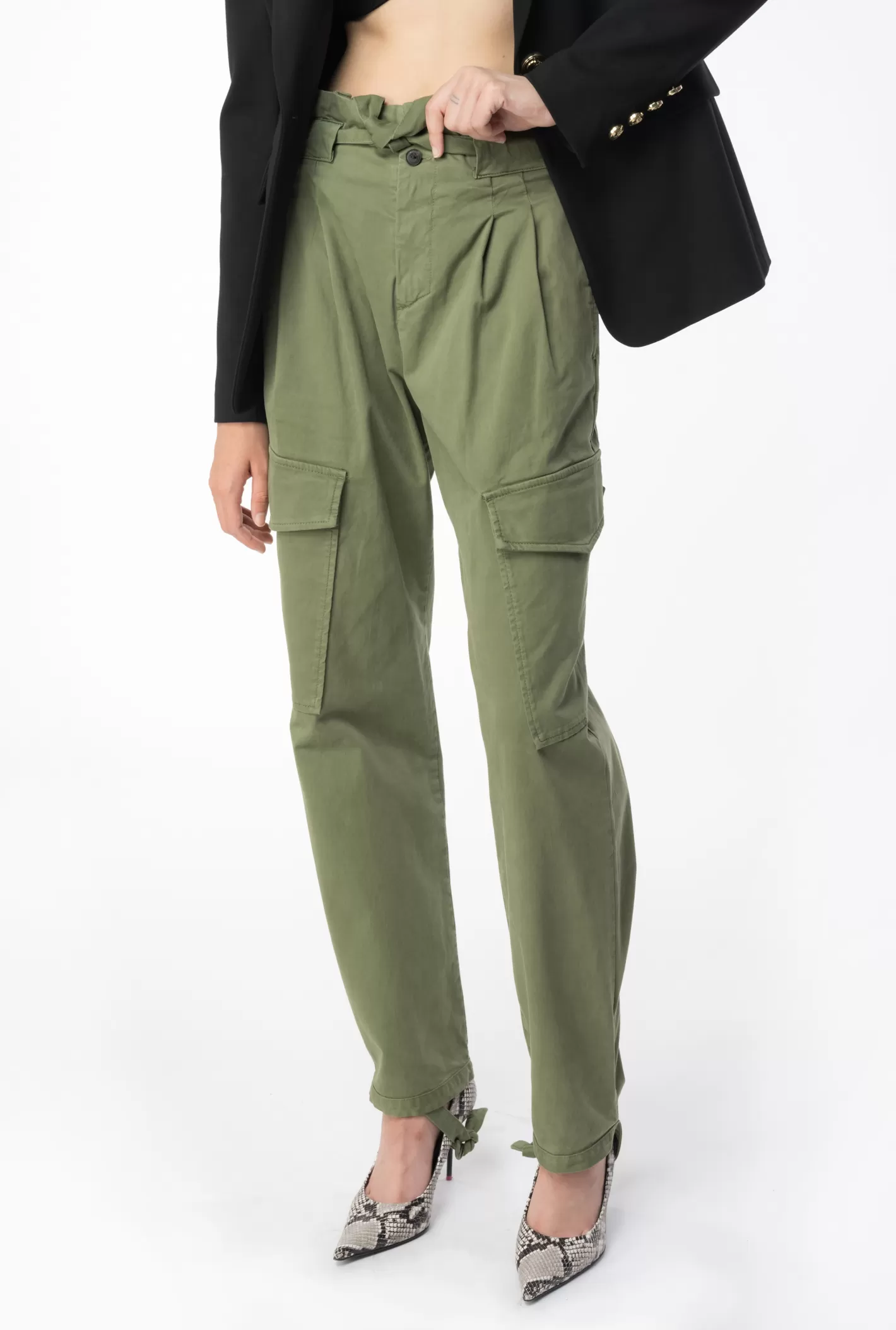 Pinko Pantaloni cargo in raso stretch VERDE CIPRESSO Hot